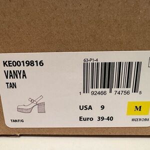 Brand new in the box Kork-Ease. Runs 1/2 size big